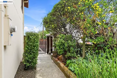 18425 Pepper St, Castro Valley, CA 94546 - Photo 48