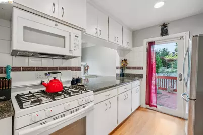 6201 Ralston Ave, Richmond, CA 94805 - Photo 10