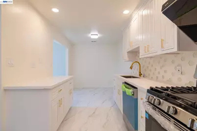 2540 16th St, Oakland, CA 94601 - Photo 10