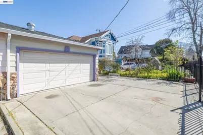 2540 16th St, Oakland, CA 94601 - Photo 2