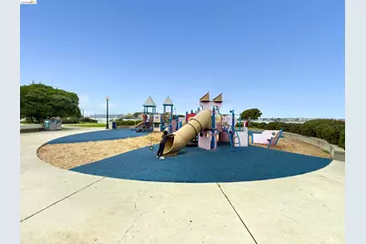 2146 Sand Dollar Dr, Richmond, CA 94804 - Photo 32