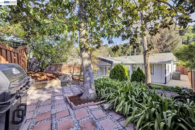 2620 Shady Draw, Pinole, CA 94564 - Photo 34