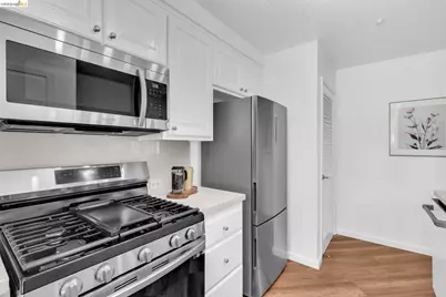 260 Caldecott #314, Oakland, CA 94618 - Photo 6