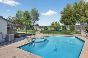 7800 Woodren Ct, Dublin, CA 94568 - Photo 32