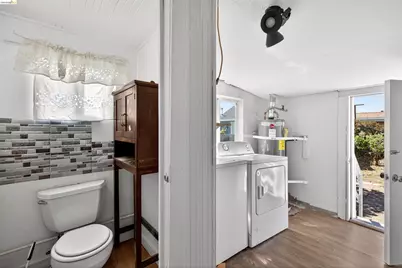 1217 82nd Ave, Oakland, CA 94621 - Photo 16