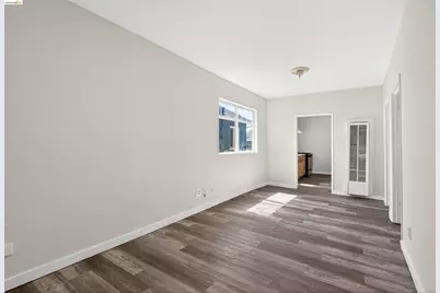 1217 82nd Ave, Oakland, CA 94621 - Photo 2