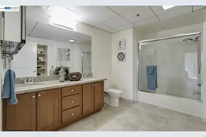 423 7th St #208, Oakland, CA 94607 - Photo 10