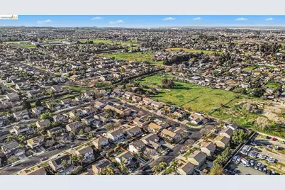 2013 Hedge Avenue, Brentwood, CA 94513 - Photo 28