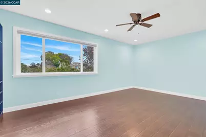 1119 Camino Del Valle, Alameda, CA 94502 - Photo 8