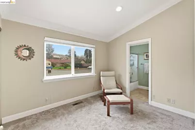 5143 Saddle Brook Dr, Oakland, CA 94619 - Photo 16