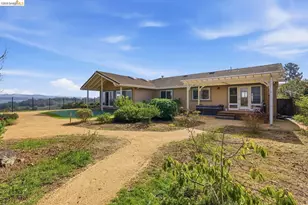 5143 Saddle Brook Dr, Oakland, CA 94619 - Photo 20