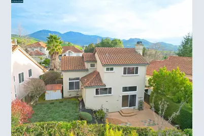 2152 Bluerock Circle, Concord, CA 94521 - Photo 4