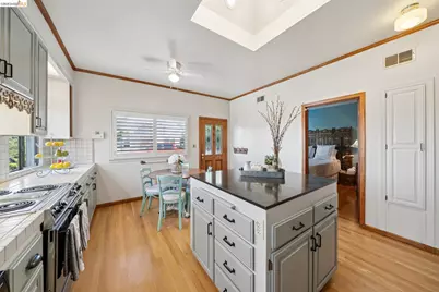 822 A St, Crockett, CA 94525 - Photo 6