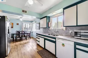 3495 Dakota Ave, Fresno, CA 93726 - Photo 16