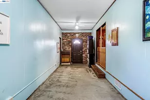 3495 Dakota Ave, Fresno, CA 93726 - Photo 10