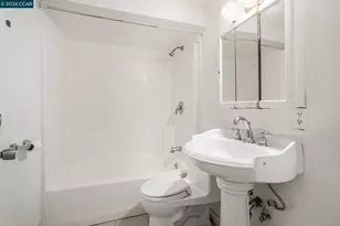 841 Ocean Ave, San Francisco, CA 94112 - Photo 26