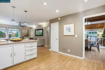 5454 Anselmo Ct, Concord, CA 94521 - Photo 12