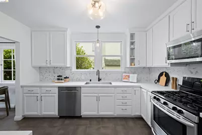 3712 Maple Ave, Oakland, CA 94602 - Photo 10