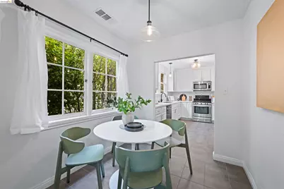 3712 Maple Ave, Oakland, CA 94602 - Photo 8