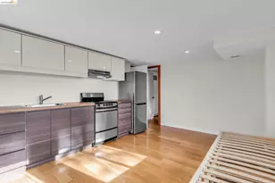 641 Alvarado Rd, Berkeley, CA 94705 - Photo 44