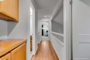 1025 Pinehurst Ct, Concord, CA 94521 - Photo 30