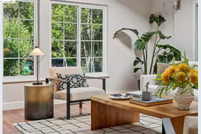 6785 Aitken Dr, Oakland, CA 94611 - Photo 8