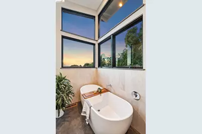 6356 Broadway Ter, Oakland, CA 94618 - Photo 52