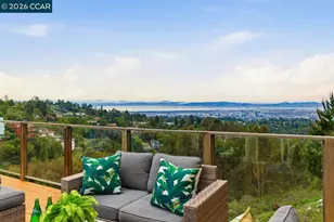 7075 Elverton Dr, Oakland, CA 94611 - Photo 18