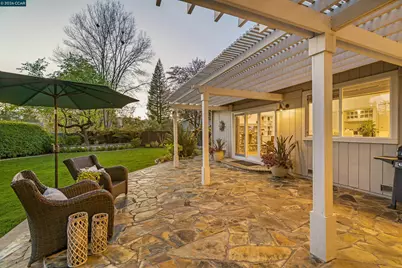 614 Thornhill Rd, Danville, CA 94526 - Photo 12