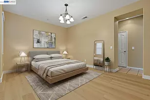 16166 Meadowmeer Ln, Fontana, CA 92336 - Photo 8