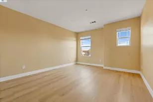 16166 Meadowmeer Ln, Fontana, CA 92336 - Photo 18