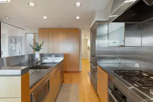 2 Gravatt Dr, Berkeley, CA 94705 - Photo 16