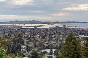 2 Gravatt Dr, Berkeley, CA 94705 - Photo 12