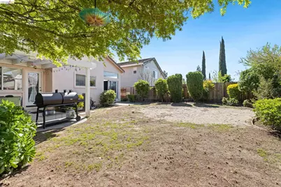 4924 Stirrup Way, Antioch, CA 94531 - Photo 32