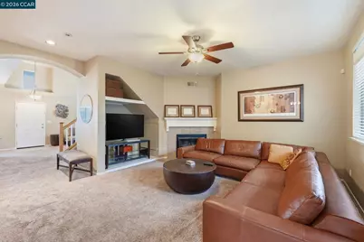 5683 Vintage Cir, Stockton, CA 95219 - Photo 10