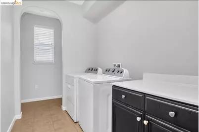 8461 Pinehollow Cir, Discovery Bay, CA 94505 - Photo 18