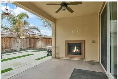 8461 Pinehollow Cir, Discovery Bay, CA 94505 - Photo 28
