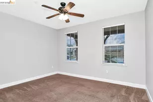 8461 Pinehollow Cir, Discovery Bay, CA 94505 - Photo 14