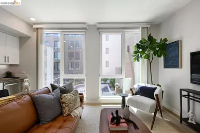 260 Brooklyn Basin Way #452, Oakland, CA 94606 - Photo 2