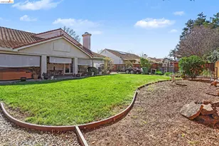 925 Outrigger Cir, Brentwood, CA 94513 - Photo 36