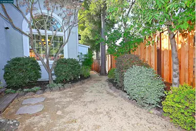 672 Enrica Ln, Walnut Creek, CA 94597 - Photo 42