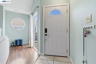 25525 Southwick Dr #110, Hayward, CA 94544 - Photo 8