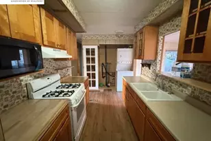 1200 Winton Ave, Hayward, CA 94545 - Photo 4