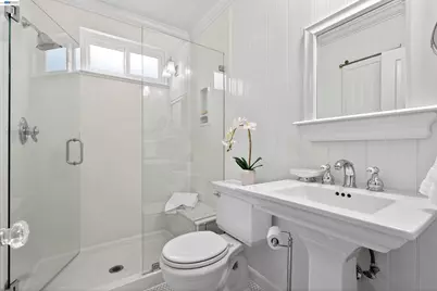 26589 Colette St, Hayward, CA 94544 - Photo 34