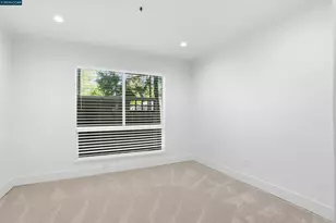 2560 Oak Rd, Walnut Creek, CA 94597 - Photo 22