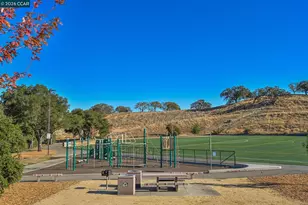 2126 Spring Lake Ct, Martinez, CA 94553 - Photo 36