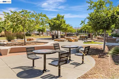 705 Cannery Pl, San Jose, CA 95112 - Photo 6