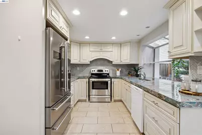 30 Sea Brg, Alameda, CA 94502 - Photo 8