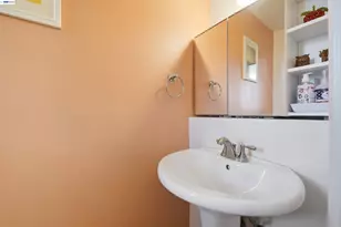 8985 Alcosta Blvd, San Ramon, CA 94583 - Photo 22