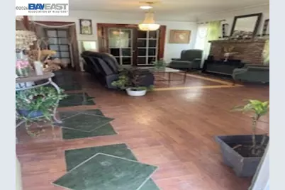 847 81st St, Los Angeles, CA 90044 - Photo 4